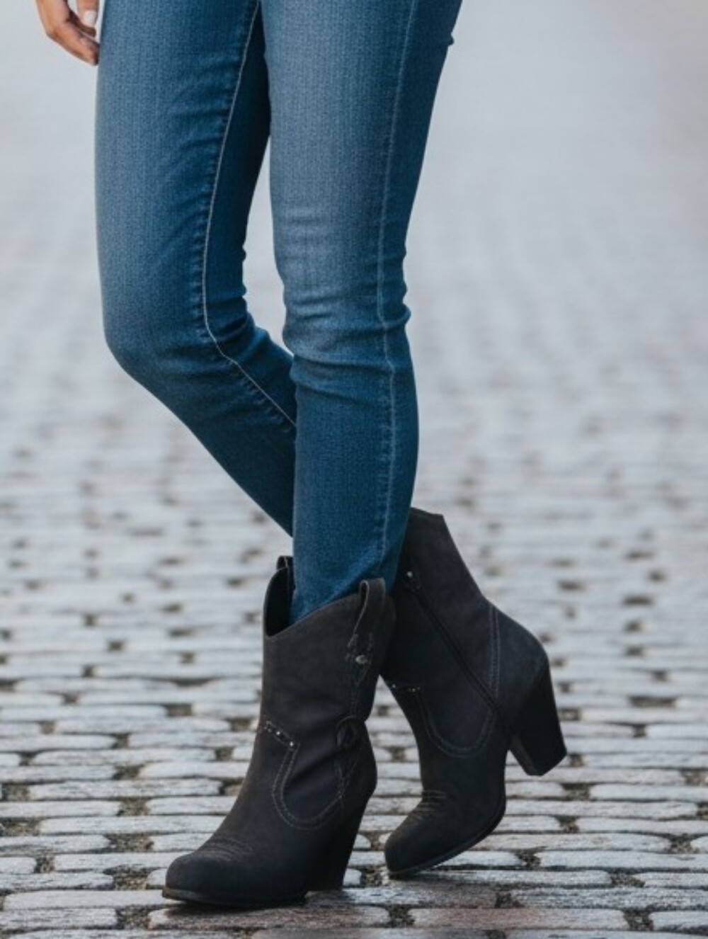 Harley-Davidson Black Leather Women's Western Heeled Boots / Moto Biker Boots